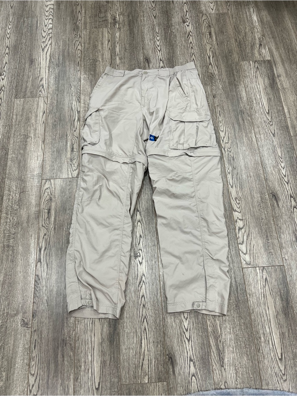 Columbia Titanium x National Geographic Hiking Pants – Men’s Medium – Cream